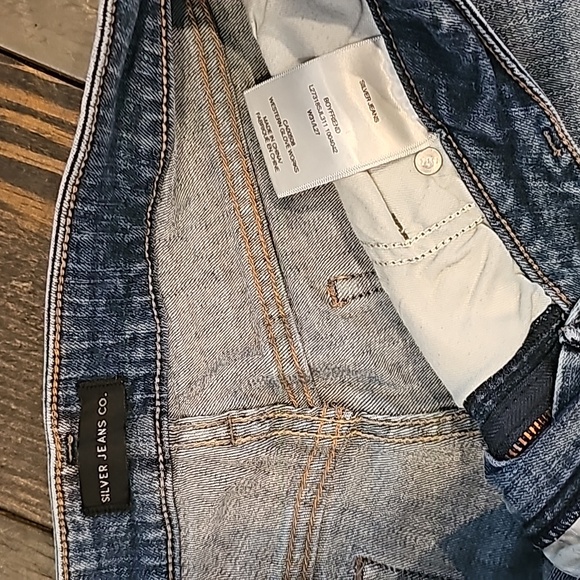 SILVER jeans Boyfriend sz 31 waist x 27 length stretch - Picture 2 of 6